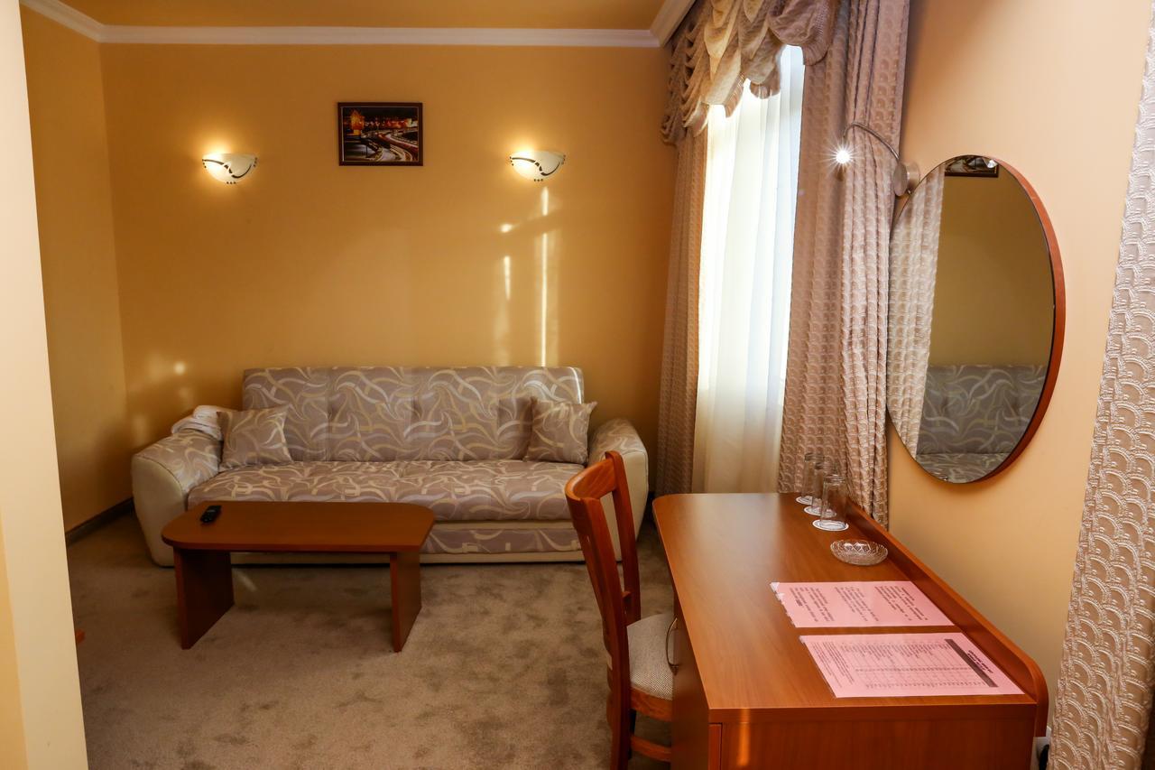 Hotel Bulgaria Kŭrdzhali Exterior photo
